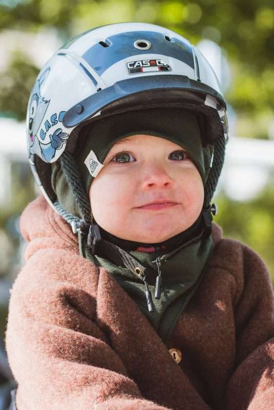 bonnet en mérinos fin peut être porté sous un casque