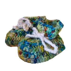 chaussons crocheté à la main en laine mérinos alpes du sud multicolore plutot vert